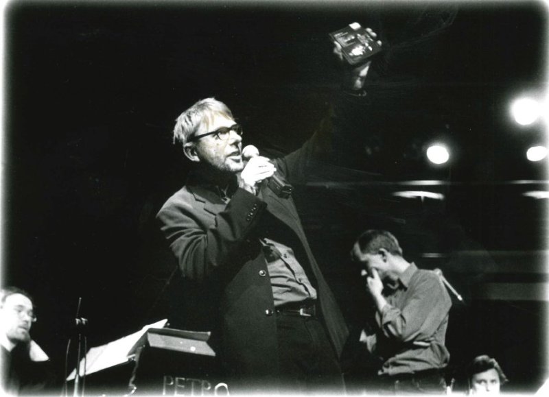 Filip Topol a Agon Orchestra - křest alba 2001.jpeg