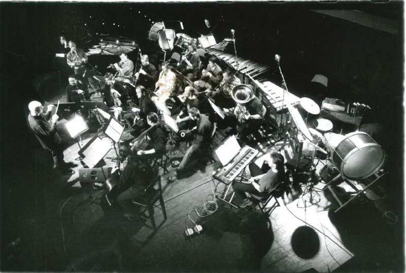 Filip Topol a Agon Orchestra - křest alba 2001.jpeg